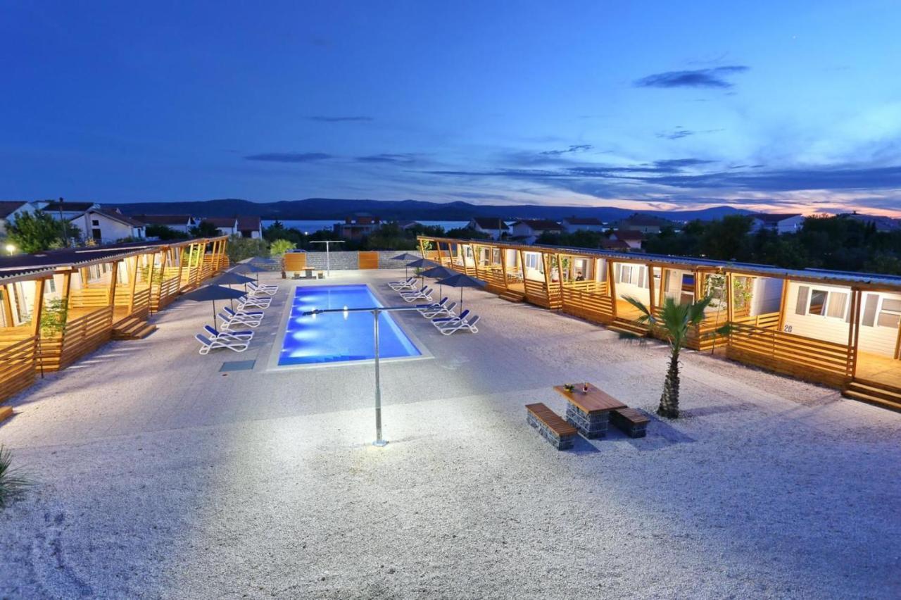 Poolside Mobile Home Turanj Exterior photo